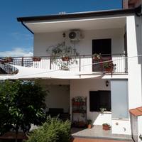 Porzione villa bifamiliare