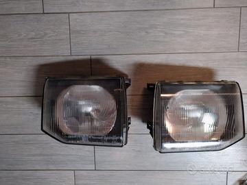 Coppia di Fari per Mitsubishi Pajero v20