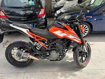Duke 125 2018