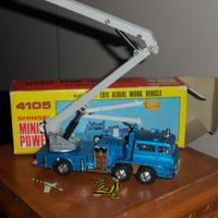  Mitsubishi Fuso del 1970 autoscala Shinsei Japan