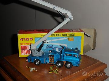  Mitsubishi Fuso del 1970 autoscala Shinsei Japan