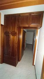 Armadio a muro su misura in vero