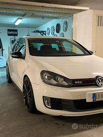 Volkswagen Golf GTI 3p 2.0 TSI