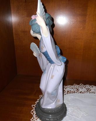 Statuina Madame Butterfly