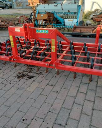 Vibrocoltivatore usato