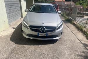 Mercedes classe A 200d motore Mercedes