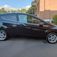 Ford Fiesta 1000 anno 2014 euro 5 benzina