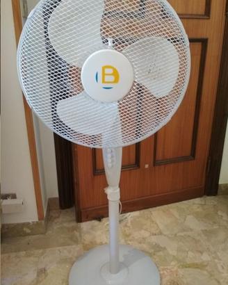Ventilatore a piantana