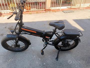 bici elettrica HITWAY 
