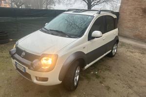 Panda cross 4x4 1.3 mlj  75 cv