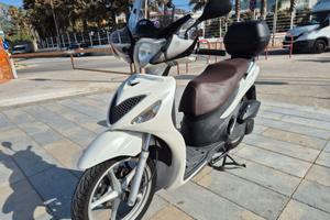 Suzuki sixteen 150