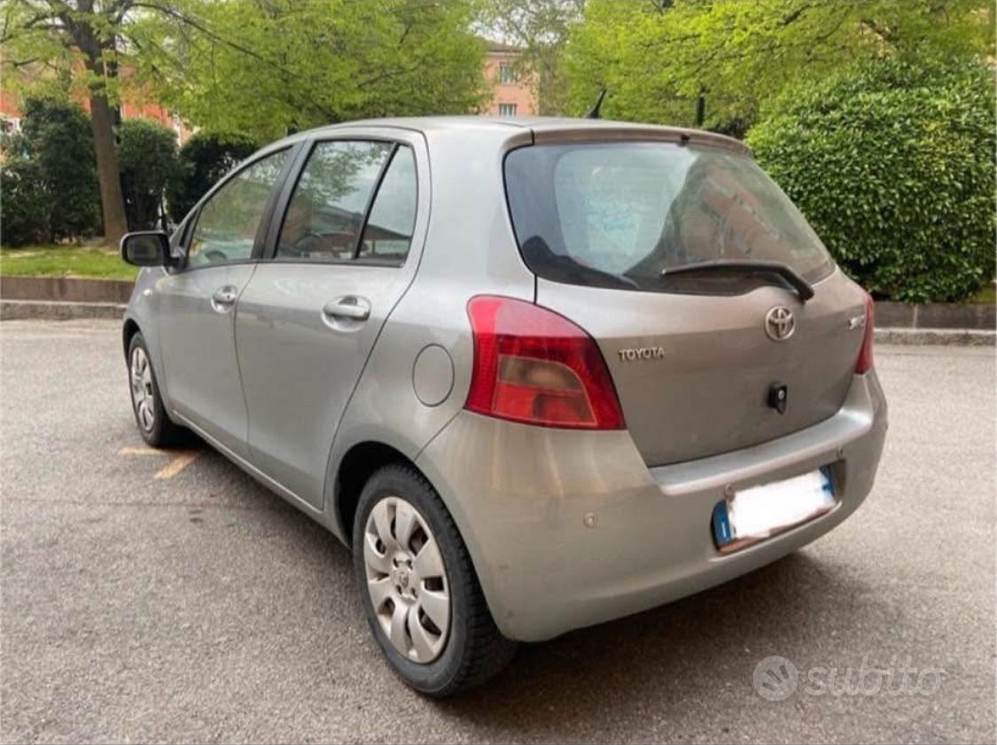 Toyota Yaris 2006 photo 3
