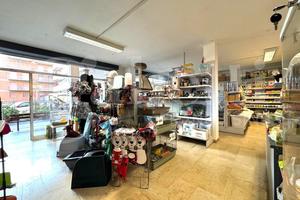 Negozio Andora [Cod. rif 3220085VCG]