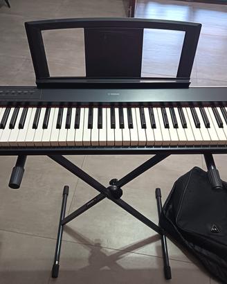 Pianola Yamaha P- 105