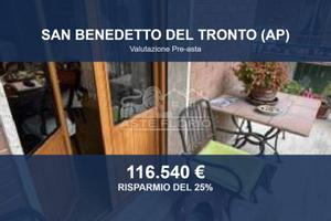 Immobile in asta di 130 m² con box auto a Sanza