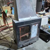 Termocamino Lumiterm con pompa e modifica pellet 