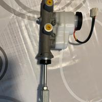 Pompa Freni suzuki sj410 1000