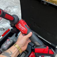 Smerigliatrice angolare Milwaukee M18 1.200W