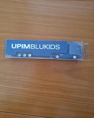 modellino camion IVECO STRALIS scritta UPIM