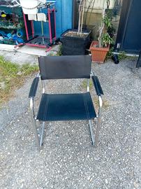 poltrona a sbalzo stile Bauhaus anni 70 