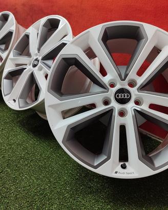 Cerchi Audi Q2 A3 Q3 TT Originali 8x19 ET45 5x112
