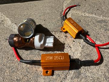 Kit lampadine LED  auto,resistenze CANBUS 25W 25Ω