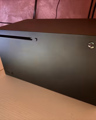 XBOX Series X 1TB + 5 GIOCHI