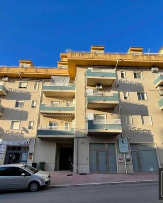 Immobile di 145 m² con 5 locali a Canicattì