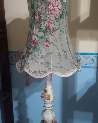 Lampada antica di porcellana di Capodimonte