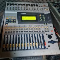 mixer audio digitale yamaha 01v