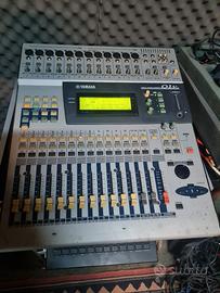 mixer audio digitale yamaha 01v