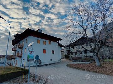 Bilocale panoramico con cantina e parcheggio