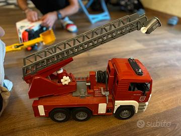 Camion pompieri bruder