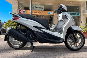 Piaggio Beverly 310