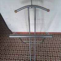 Appendiabiti da camera