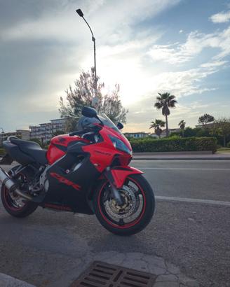 honda cbr 600f 