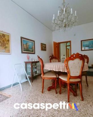 Appartamento di 155 m² con 3 locali a Salerno