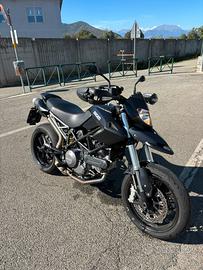 Ducati Hypermotard 796 GOMMATA NUOVA