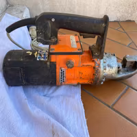 Cesoia elettrica per tondino ferro Ø8-24 mm