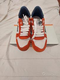 scarpe da ginnastica