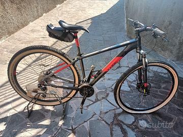 Mountain bike MTB CUBE 