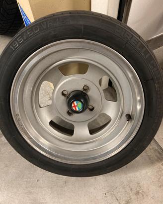Ruote in alluminio wolfrace  7x15 con Pirelli P7