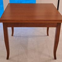 Tavolo in legno allungabile
