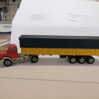 Autoarticolato marca solido