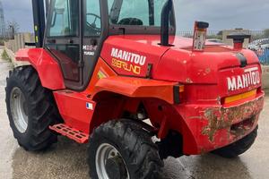 TRATTORE CARRELLO FUORISTRADA MANITOU M26-4