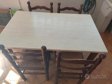 tavolo con sedie