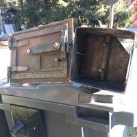 portina per stufa e chiave camino