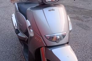 Aprilia scarabeo 300