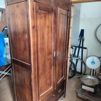 Armadio antico a 2 ante con cassettiera 