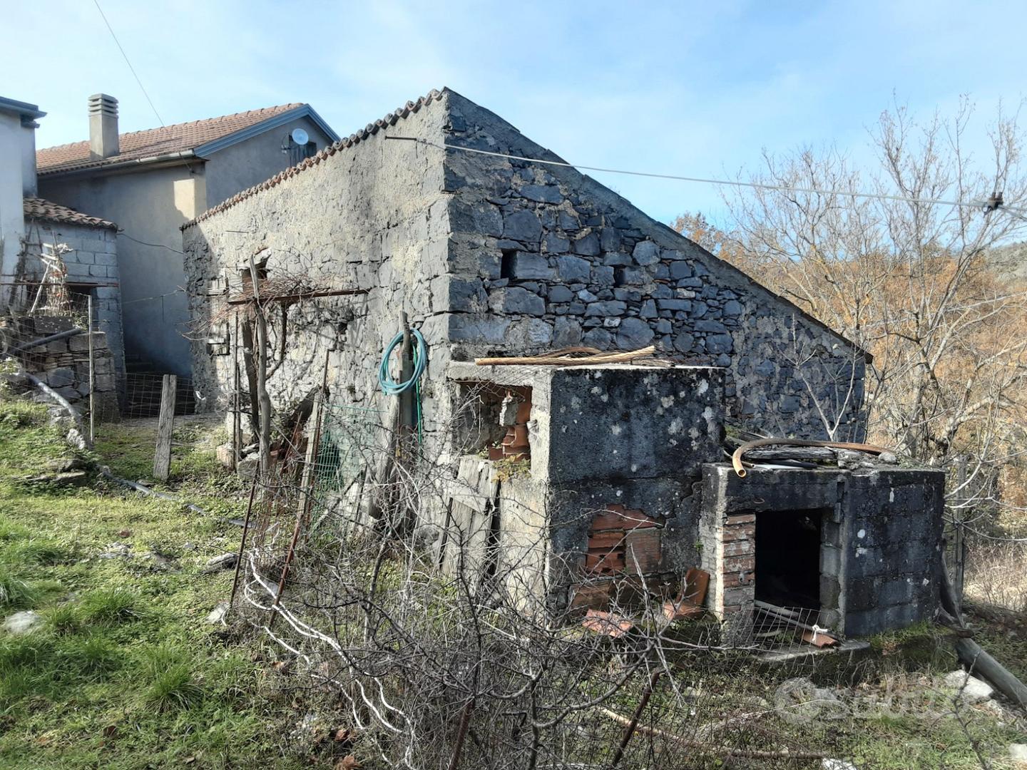 Casa in campagna più terreno e bosco - Vista 6